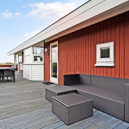 House On Near The Sea Feriehus