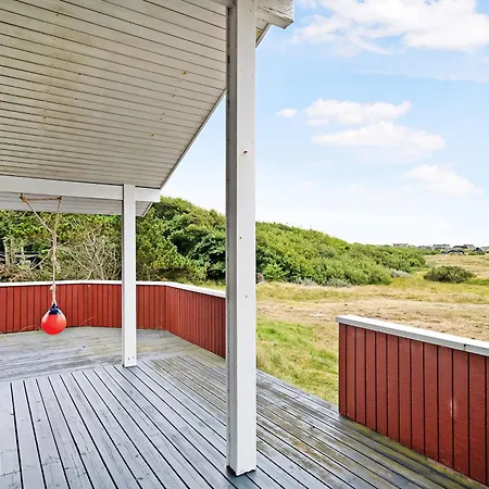 Feriehus House On Near The Sea *