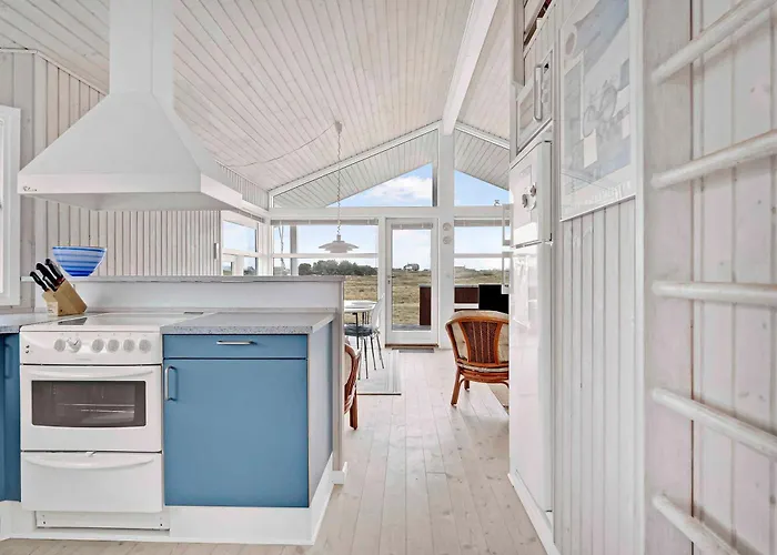 House On Near The Sea *